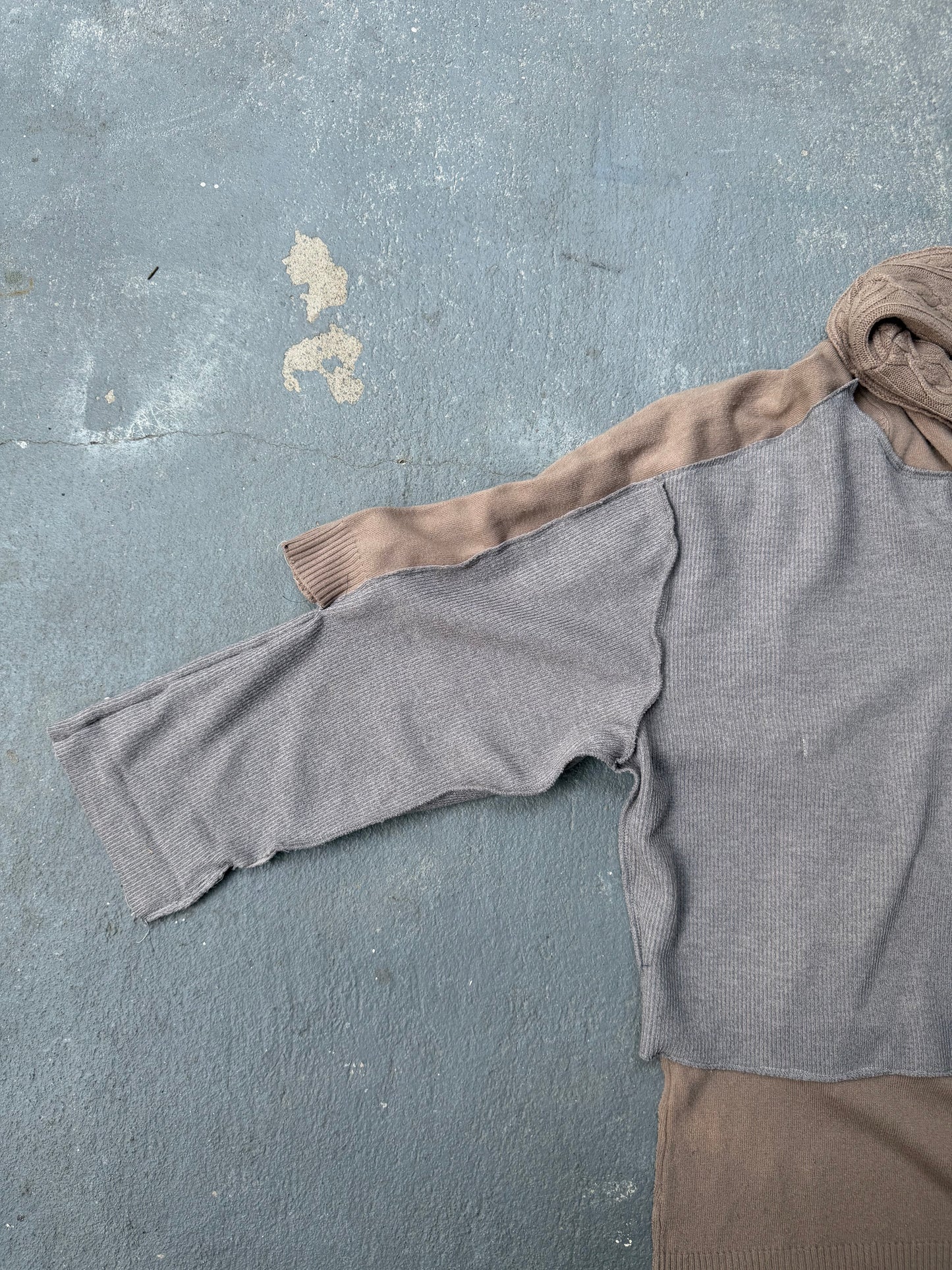 BREAKTHROUGH SWEATER