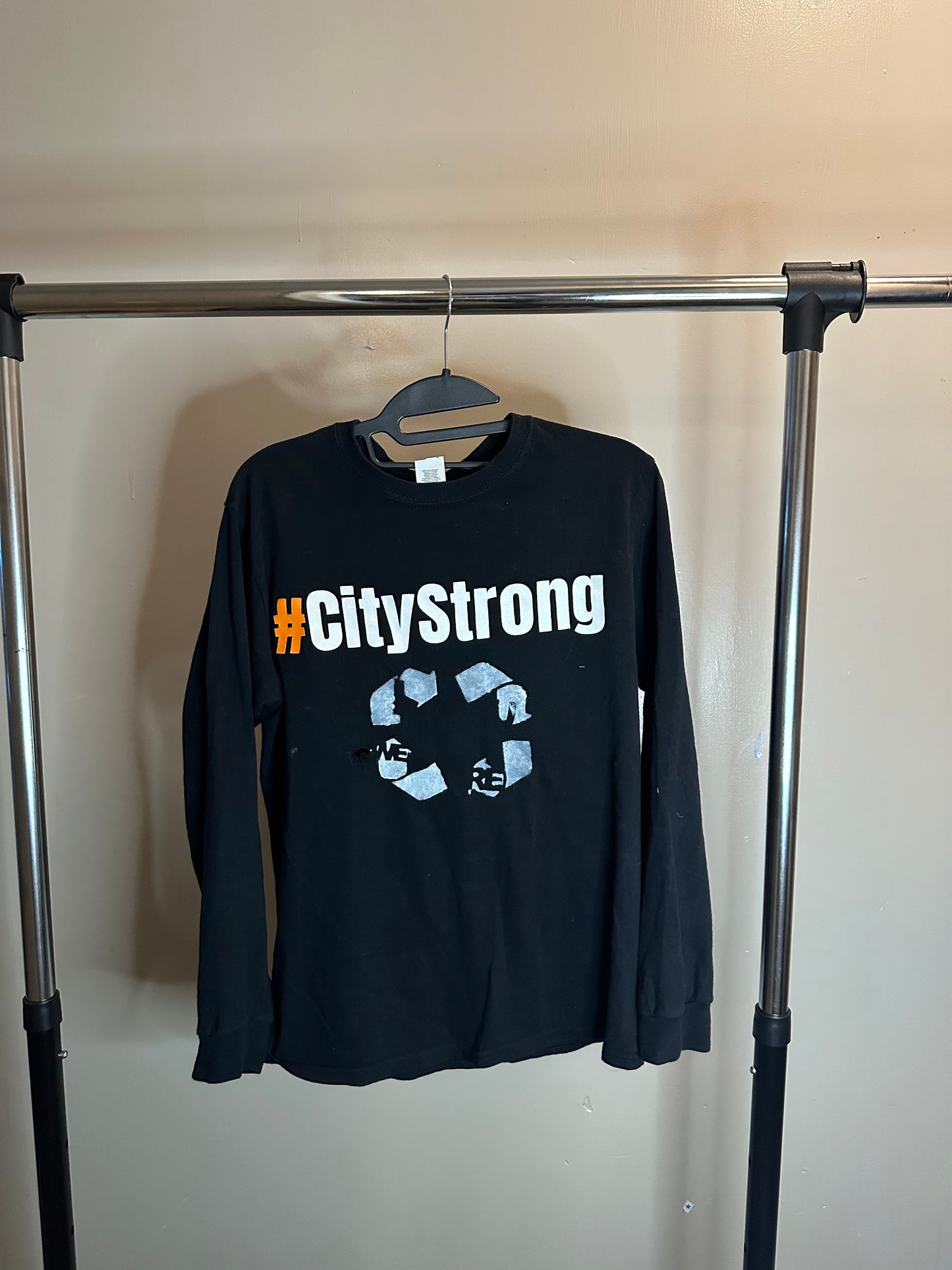 CITY STRONG I U RE WE tee