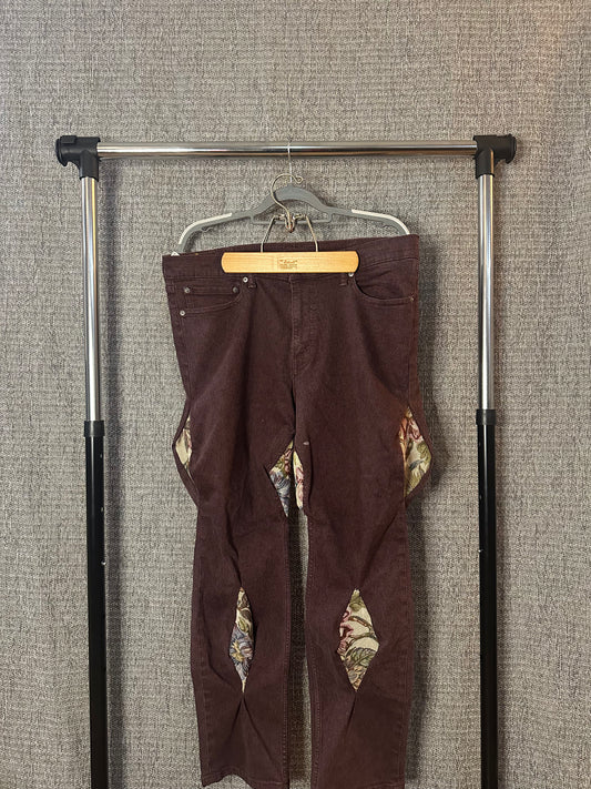 (A)Diamond Cut Jeans
